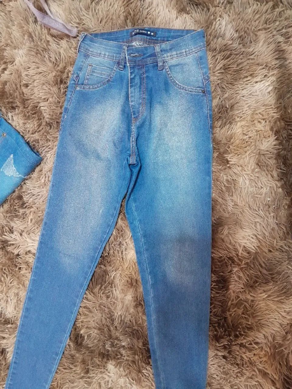 Roupas , calças,  shortes e sapatos  - Foto 2