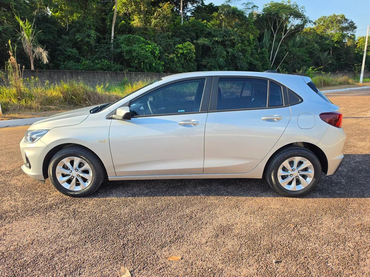 Chevrolet Onix ONIX HATCH LTZ 1.0 12V TB Flex 5p Mec. 2020