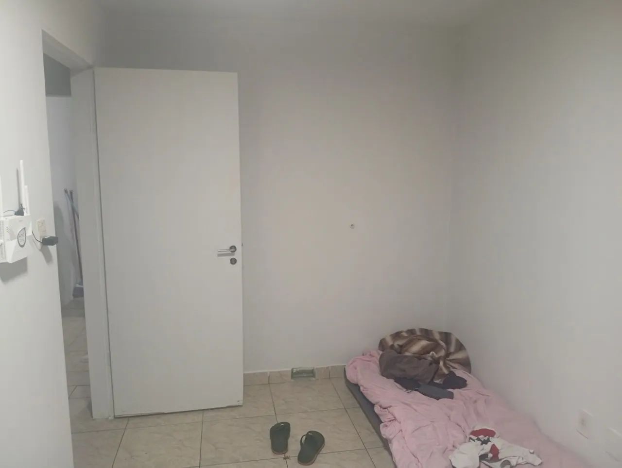 Aluga-se casa compartilhada