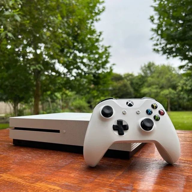 Console Xbox One S 1TB Seminovo com Controle Original e Caixa - Foto 4