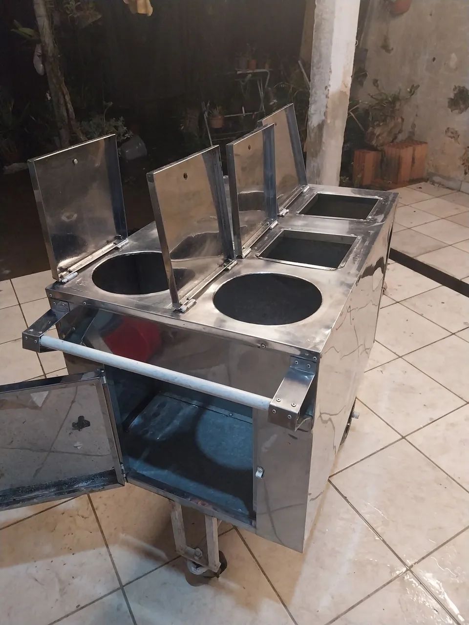 Carrinho de cachorro-quente  - Foto 2