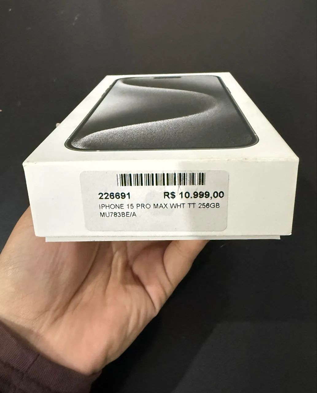 VENDO IPHONE 15 PRO MAX 258GB POUCO USADO PORÉM COM DEFEITO, NÃO TÁ LIGANDO - Foto 4