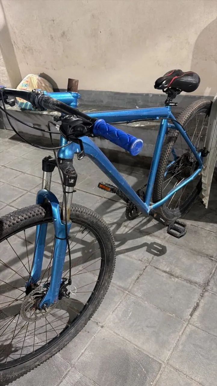 Vende-se bicicleta aro 29  - Foto 2