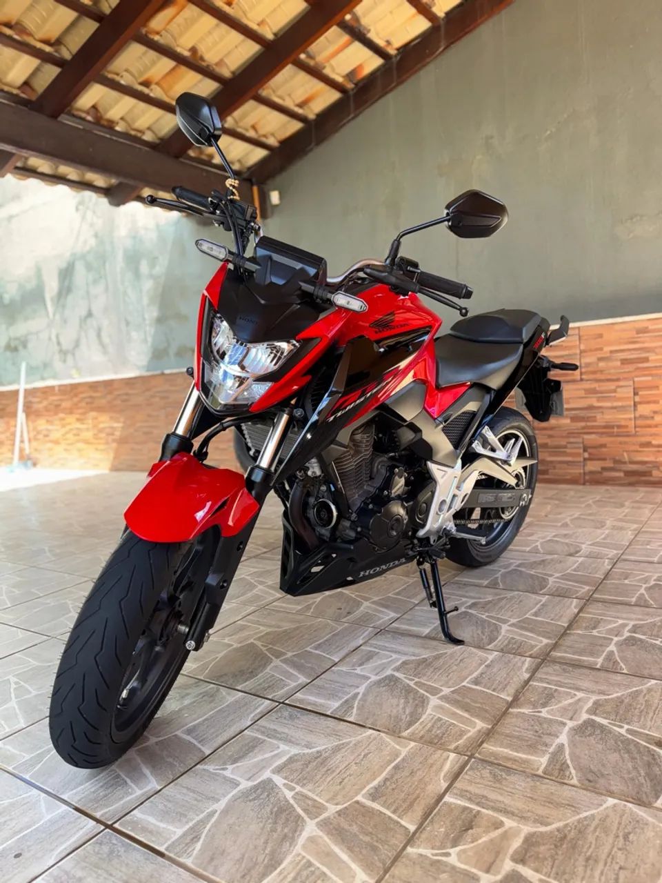 CB 300f 