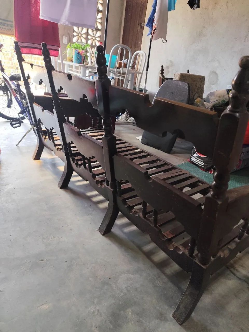 Conjunto de Sofá Colonial Madeira Maciça - Pra vender rápido  - Foto 2