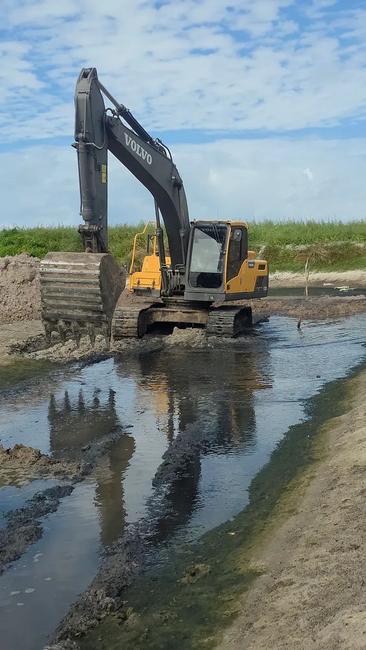 Aluguel de Escavadeira Volvo  - Foto 4
