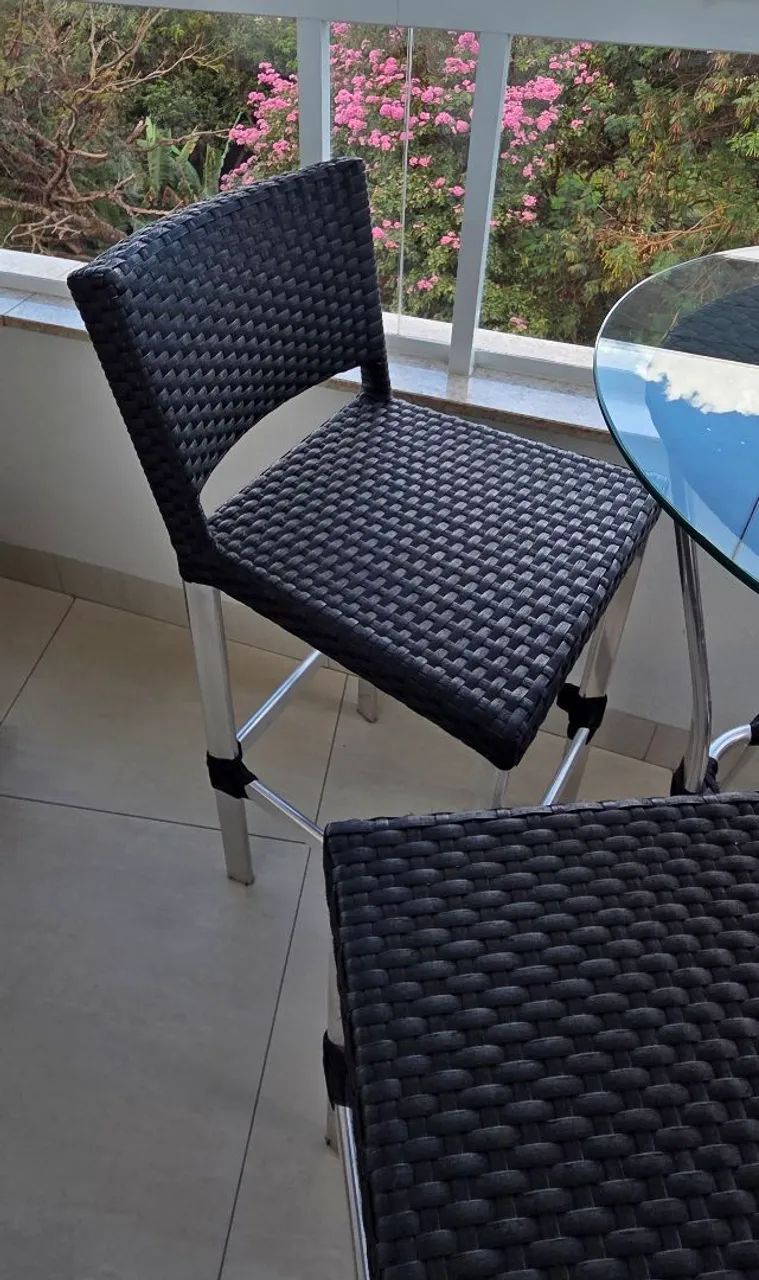 Mesa Bistrô com Tampo de Vidro mais 2 Cadeiras Altas - Foto 2