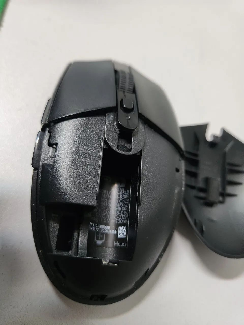 Mouse Logitech m305 sem fio - Funcionando, mas sem o receptor Bluetooth. - Foto 4