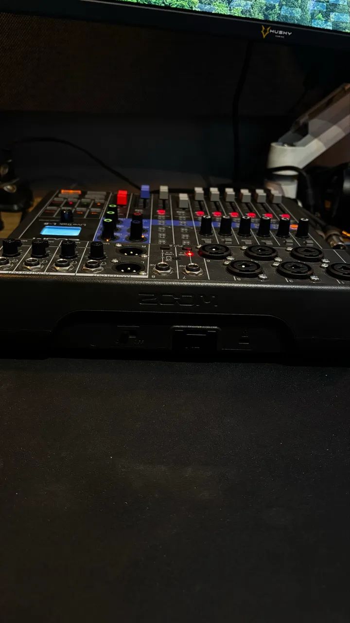 Mesa/interface Zoom l8 livetrack - Foto 5