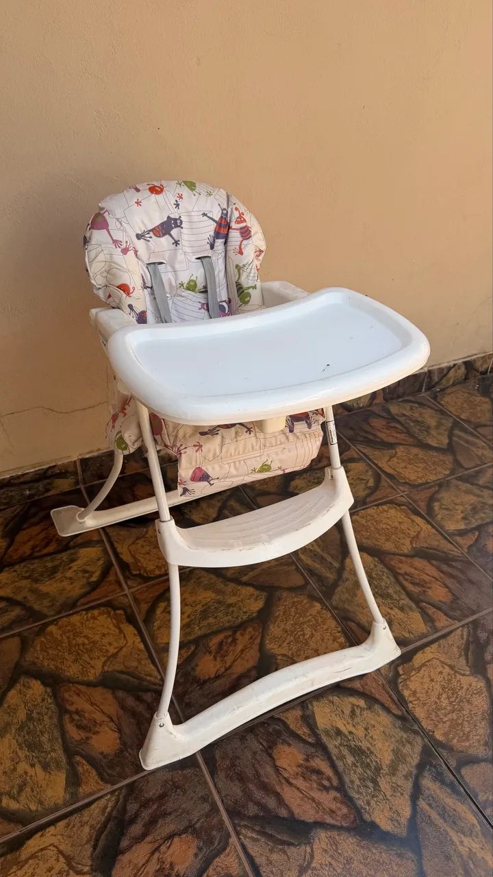 Vendo cadeirinha alimentação 