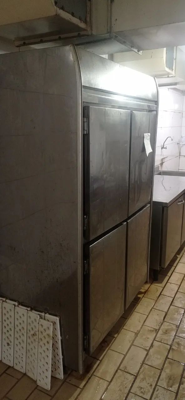 Equipamentos e utensílios para restaurante 