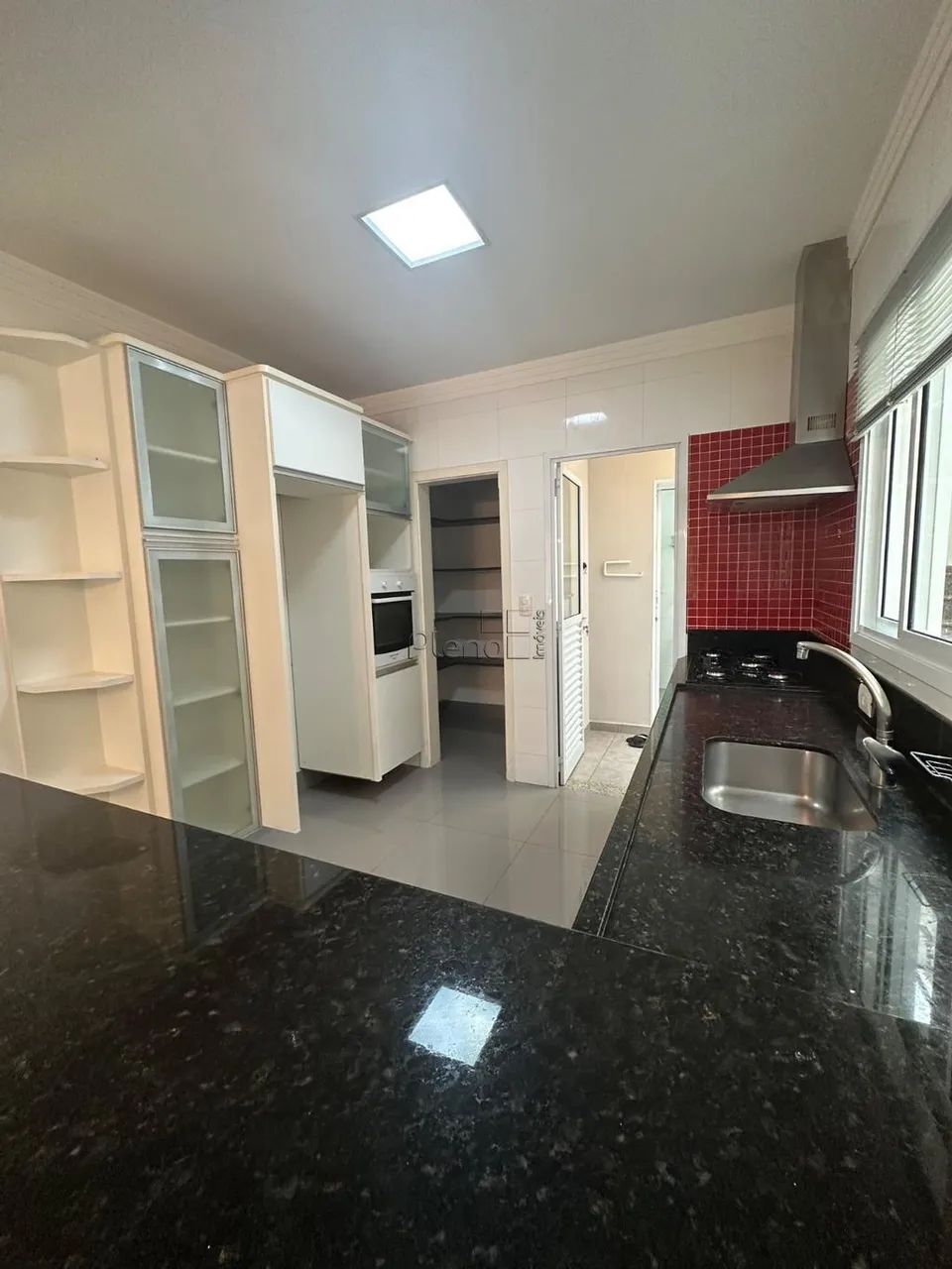 Sobrado para alugar em Campinas, Swiss Park, com 3 quartos, com 270 m² - Foto 5