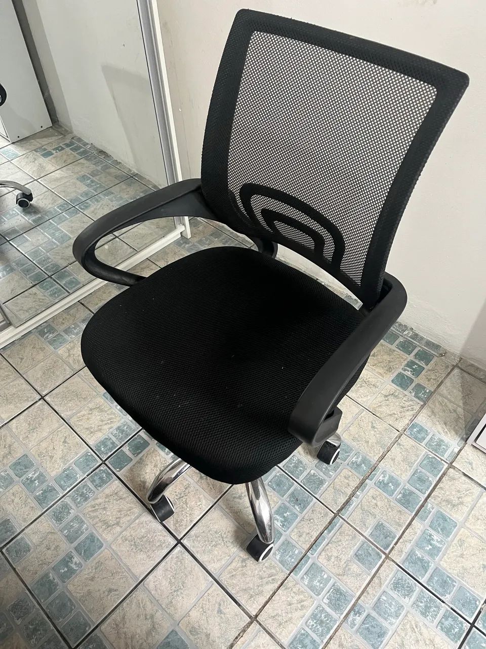 Cadeira de escritório giratória  - Foto 2
