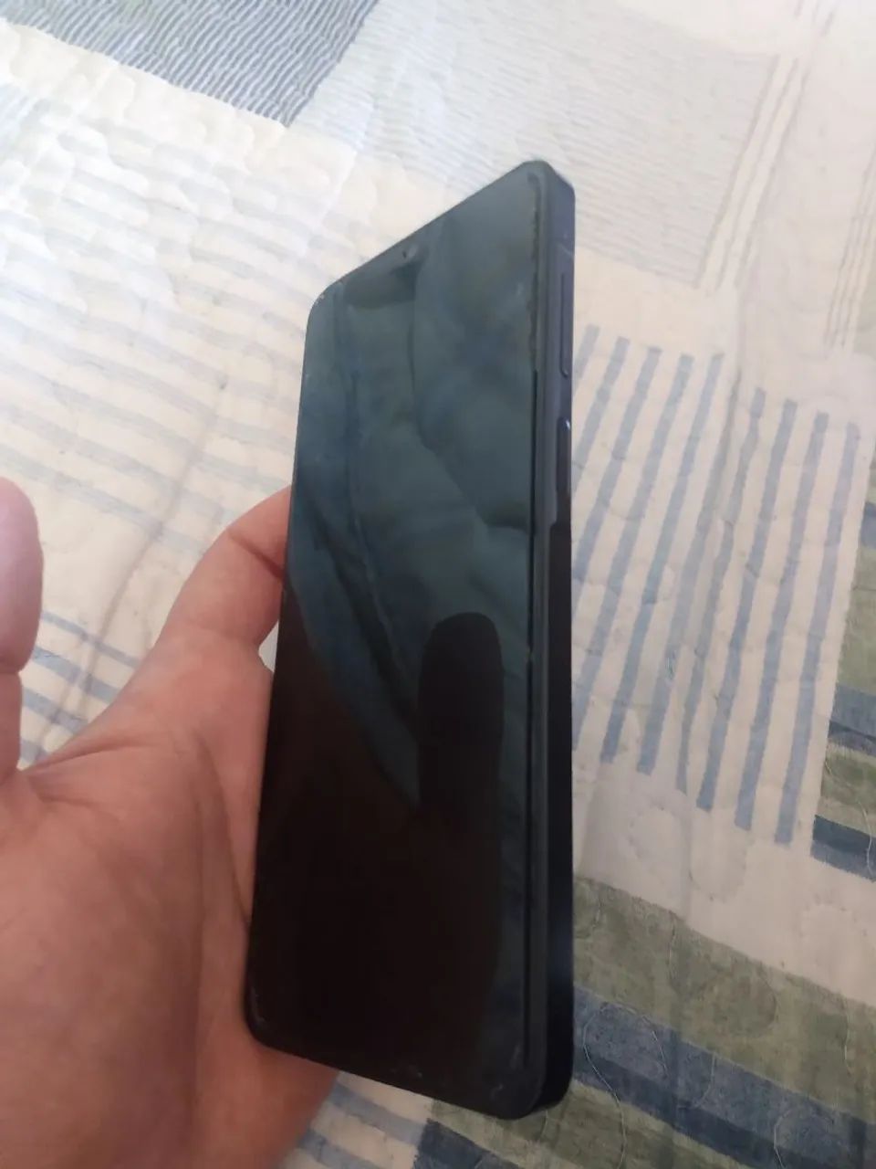 Samsung Galaxy A07 com marcas de uso mais está novo está com a película e tem a capinha - Foto 4