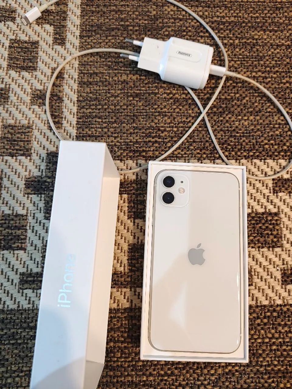 iPhone 11 64 GB  - Foto 5