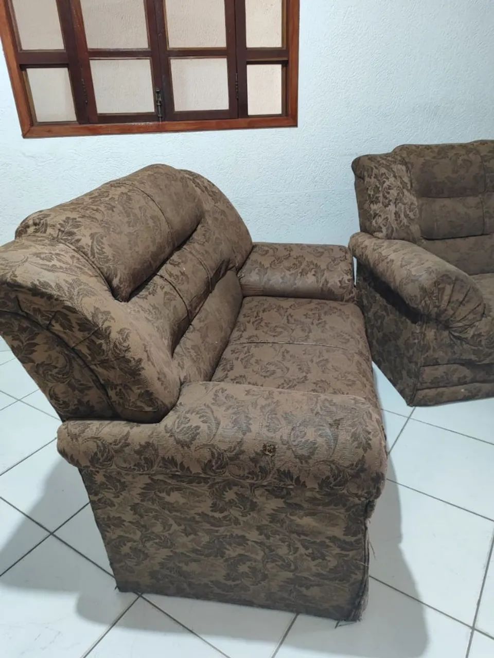 Conjunto de Sofá, um de 3 lugares e outro de 2 lugares - Foto 4