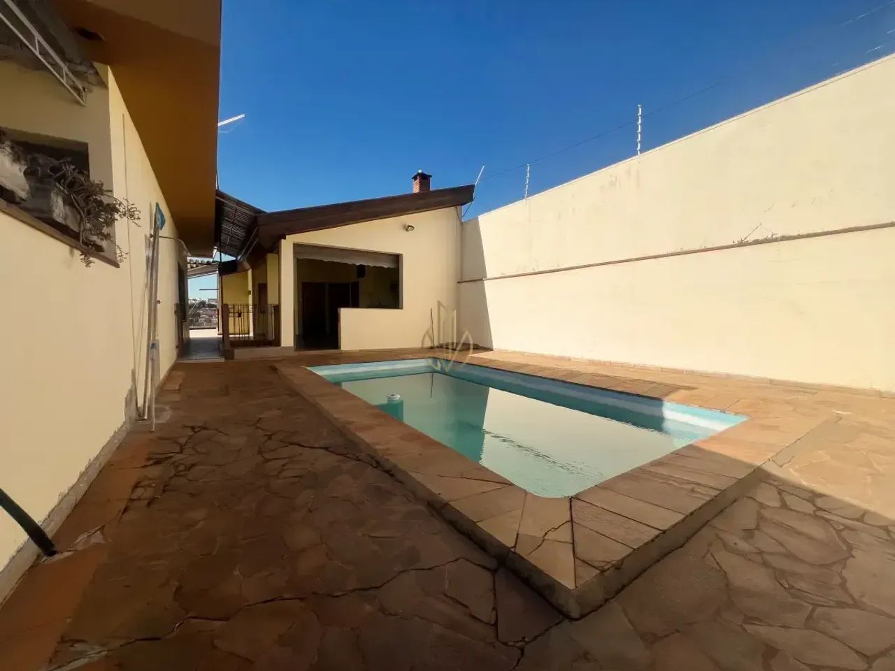 Casa térrea + 2 Pontos Comerciais - à venda com 436m² no Jardim Planalto
