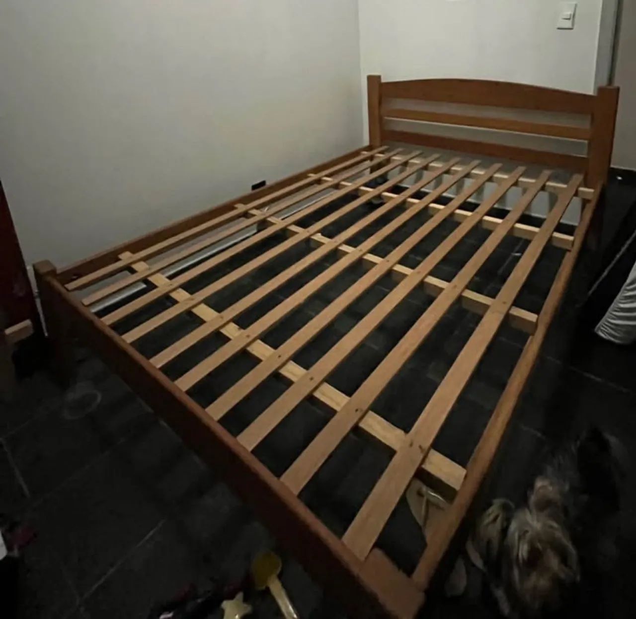 Cama de casal de madeira - Foto 4
