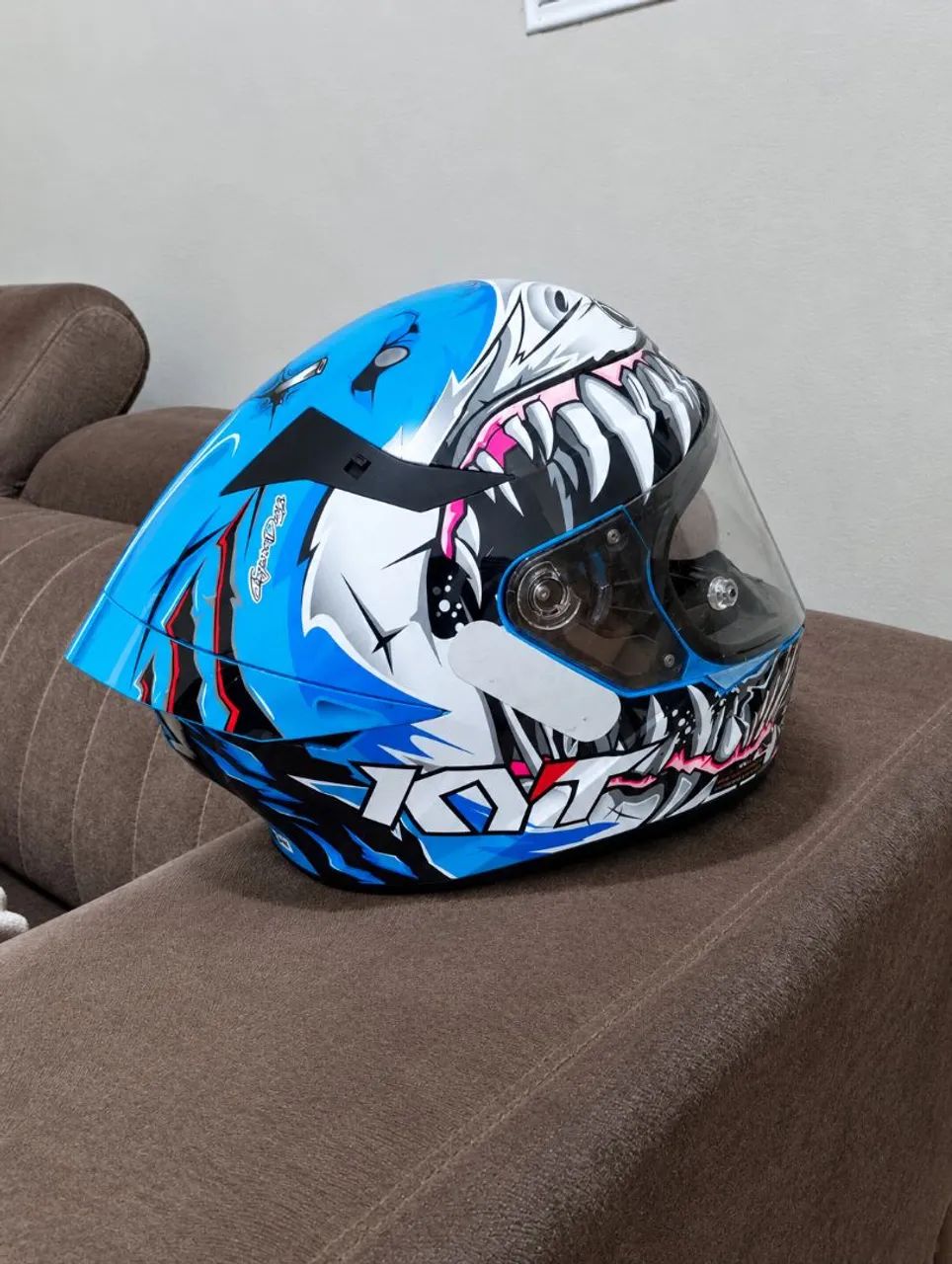 Capacete KYT 