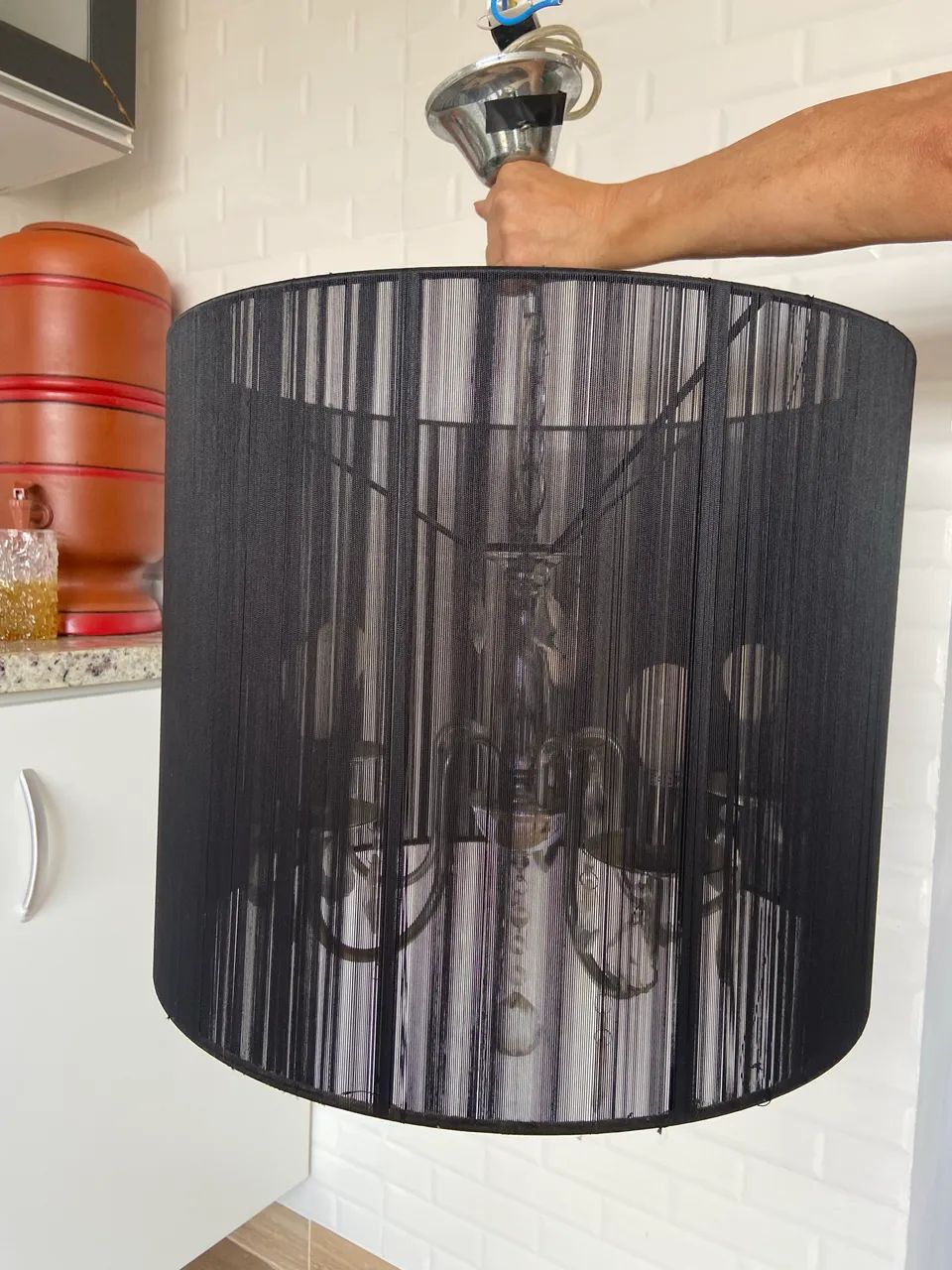 Lustre com cúpula preta e cristais  - Foto 2