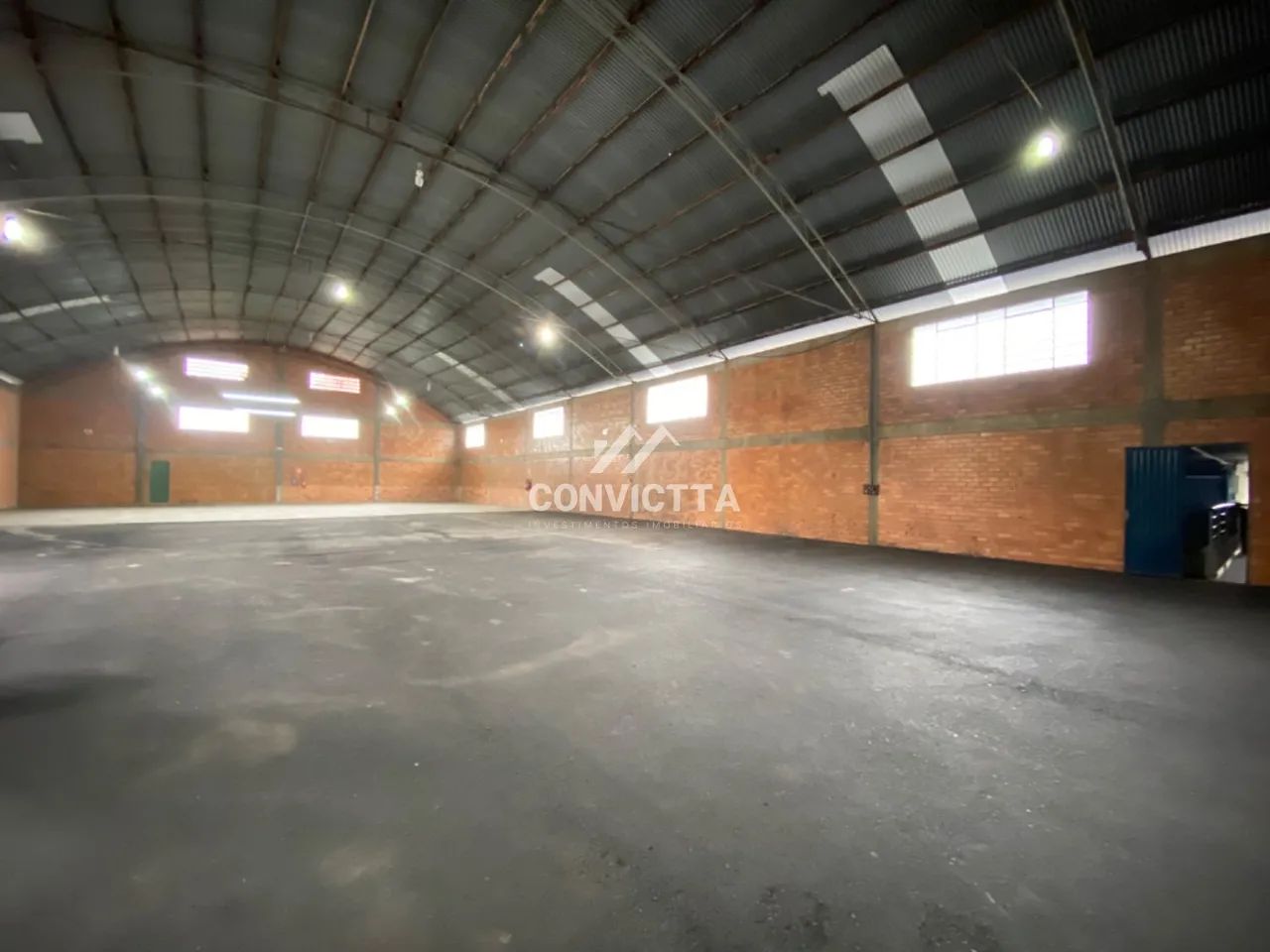 PAVILHÃO NO BAIRRO DESVIO RIZZO - Foto 2