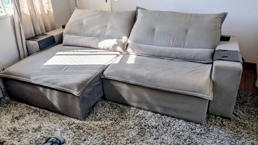 Sofá Retrátil e Reclinável Cinza (2,86m) - Excelente Estado! - Foto 2