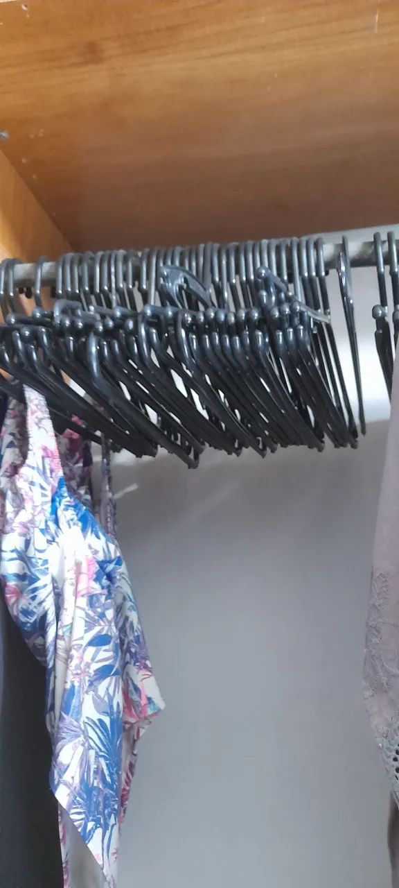 Cabides bem firmes e novas  - Foto 2