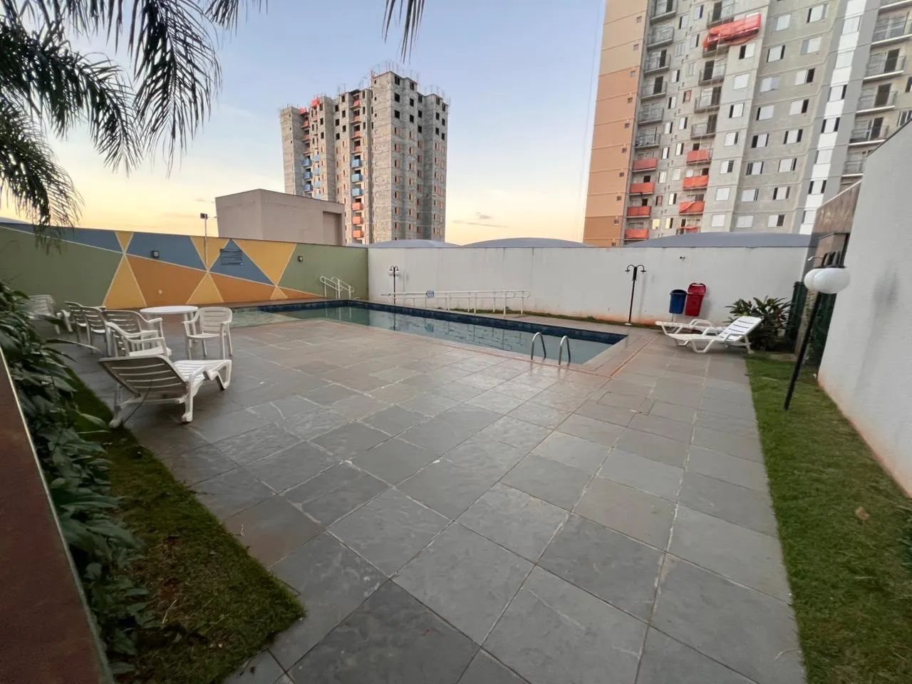 Aluga-se apartamento no Eldorado
