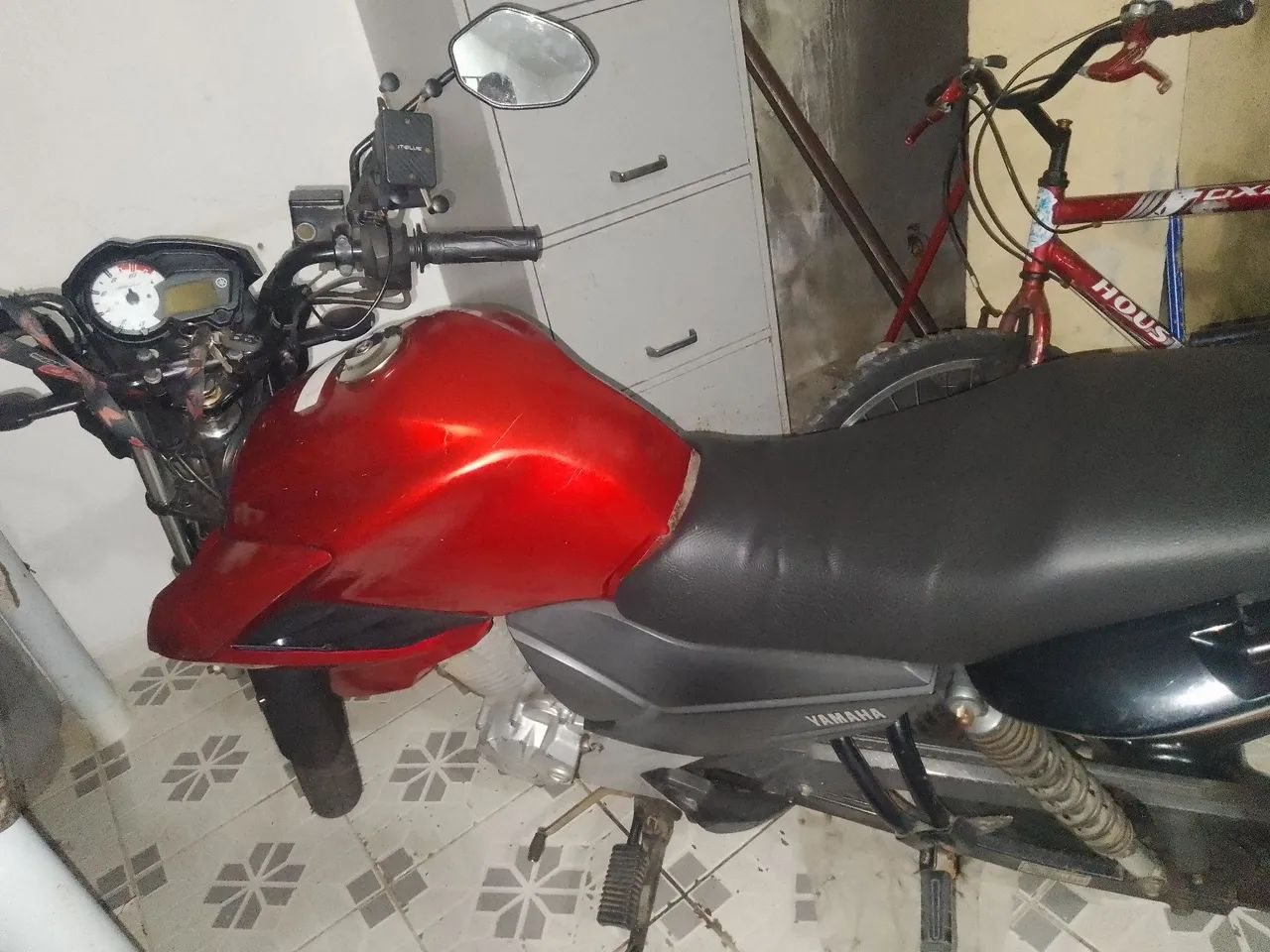 Aluga-se 