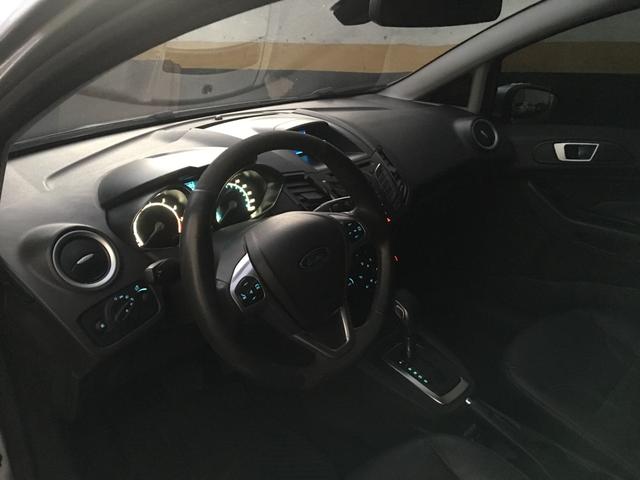 New Fiesta hatch Titanium automático com gnv 5 geração preço real - Foto 10