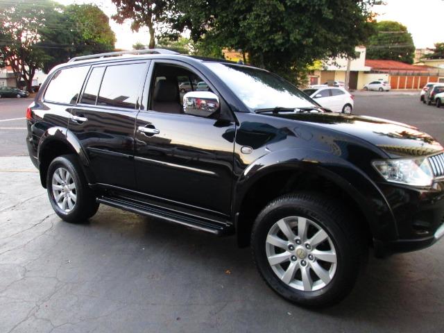 Mitsubishi Pajero Dakar 7 lugares