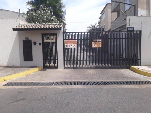 EXCELENTE CASA EM CONDOMÍNIO, ESCRITURADA E REFORMADA - Foto 2