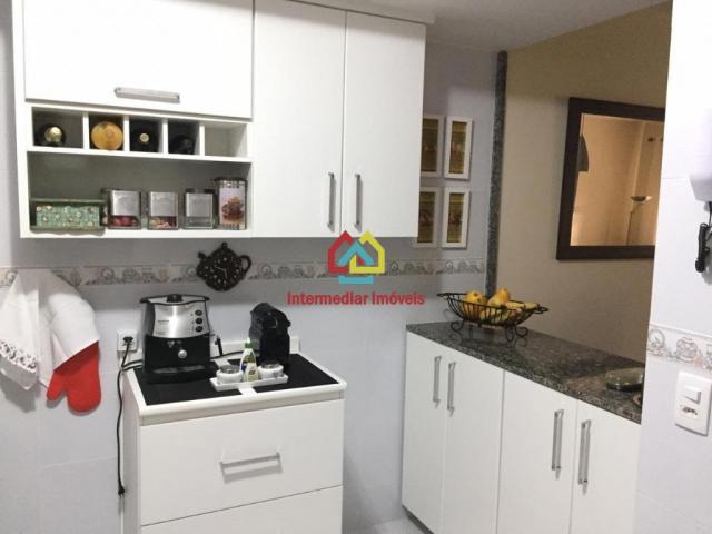 Comary - Ótima casa triplex geminada em condomínio com lazer - Foto 16
