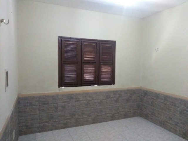 Casa com dois quartos e dois banheiros próximo ao supermercado Ofertão Max - Foto 4