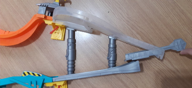 hot wheels wall tracks drift rally spinout