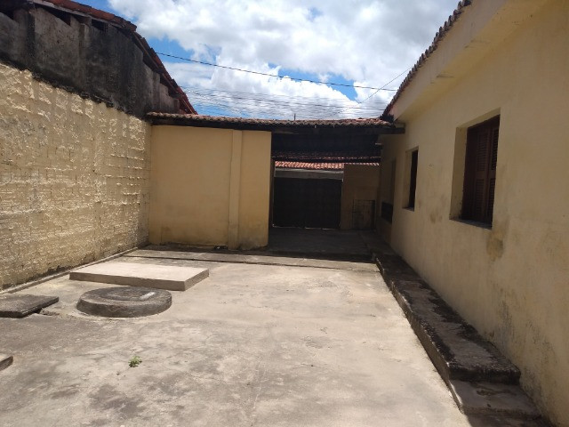 Casa com dois quartos e dois banheiros próximo ao supermercado Ofertão Max - Foto 19