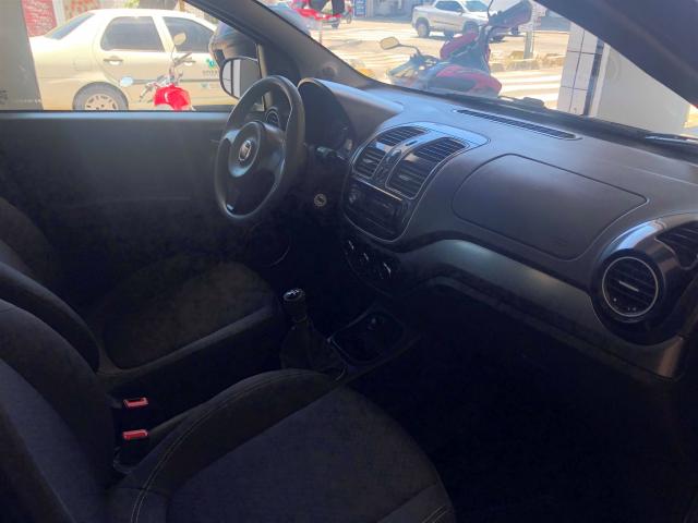 GRAND SIENA 2014/2015 1.4 MPI ATTRACTIVE 8V FLEX 4P MANUAL - Foto 11