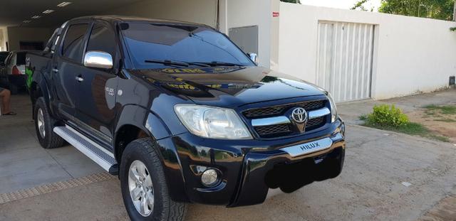Carro Hillux preto bem conservado - Foto 3