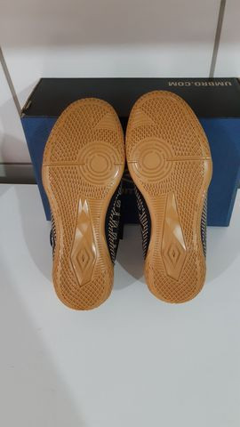 Tênis Umbro Futsal novo na Caixa - Foto 2