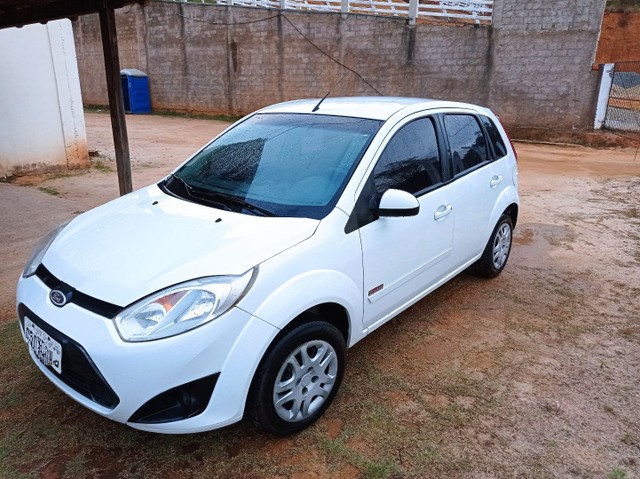 FORD FIESTA HATCH 1.6 CLASS COMPLETO