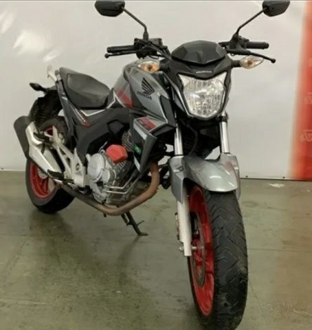 MOTO HONDA CB TWISTER