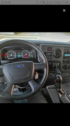 FORD CARGO