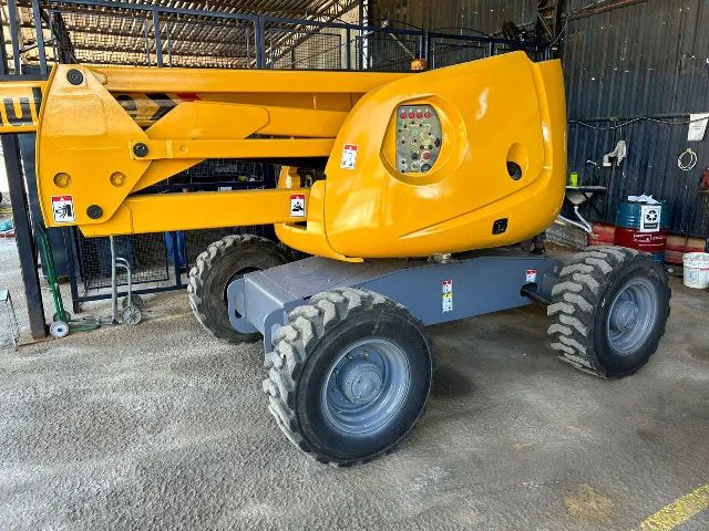 Plataforma Elevatória Articulada Diesel Combustão HA16SPX ano 2012 - Foto 4