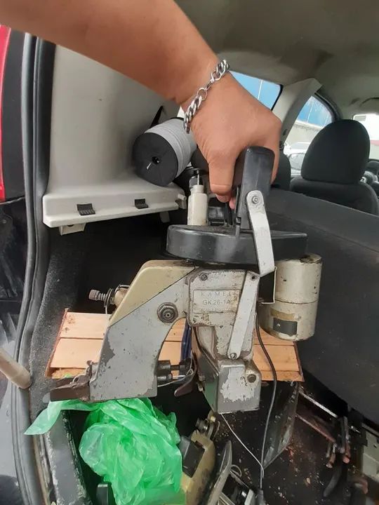 Maquina de fechar sacaria e maquina de cortar tecido 8 polegadas - Foto 3