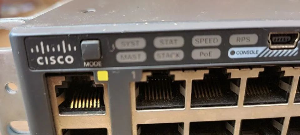 Switch Cisco 2960 48portas Ws-c2960-48tt-l - Foto 2