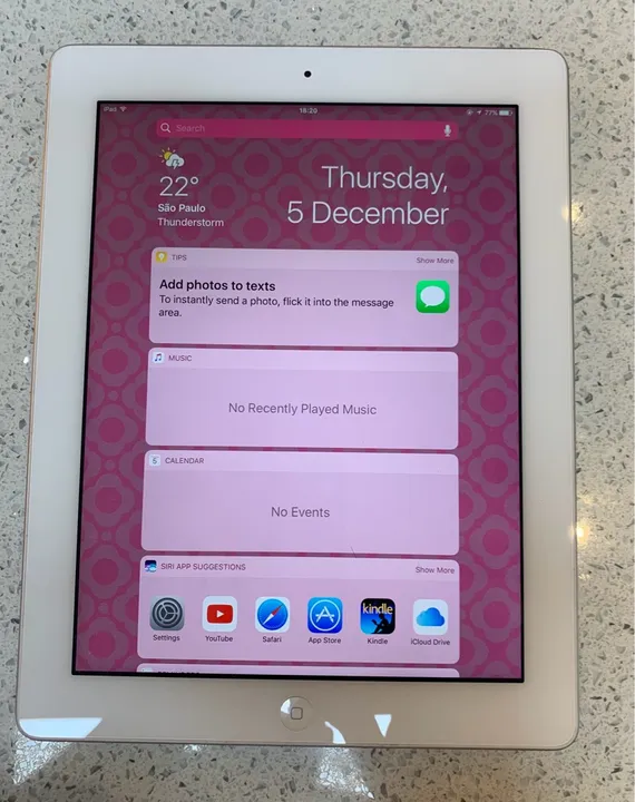 iPad 4ª Geração, com tela Retina de 9,7 polegadas e Wi-Fi - modelo A1458 branco 16 GB