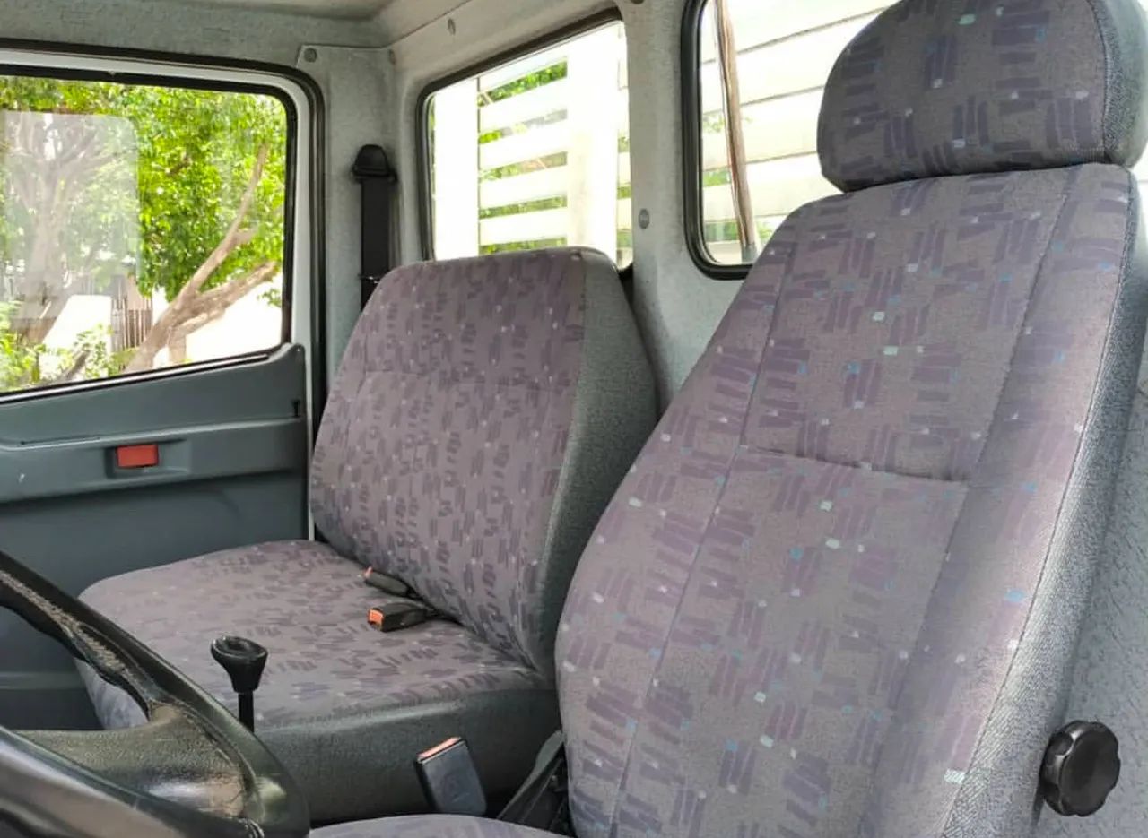 Mercedes bens 710 - Foto 7