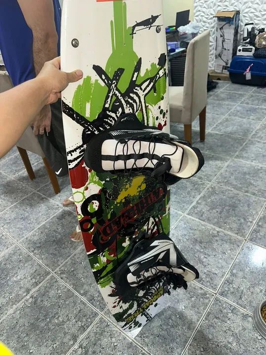 Prancha e Botas de Wakeboard Airhead Venom/aceito propostas - Foto 6