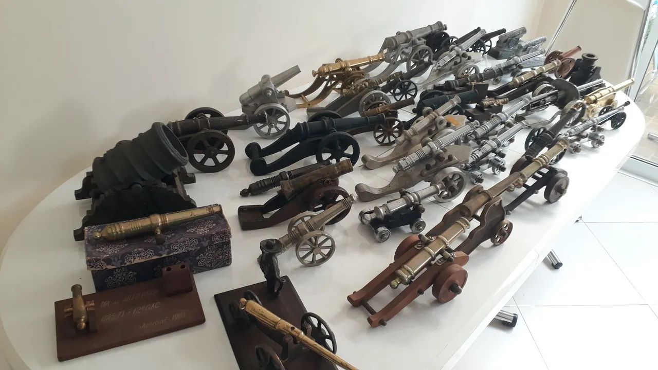 Coleção de Canhões de Metal - Miniaturas - Foto 2