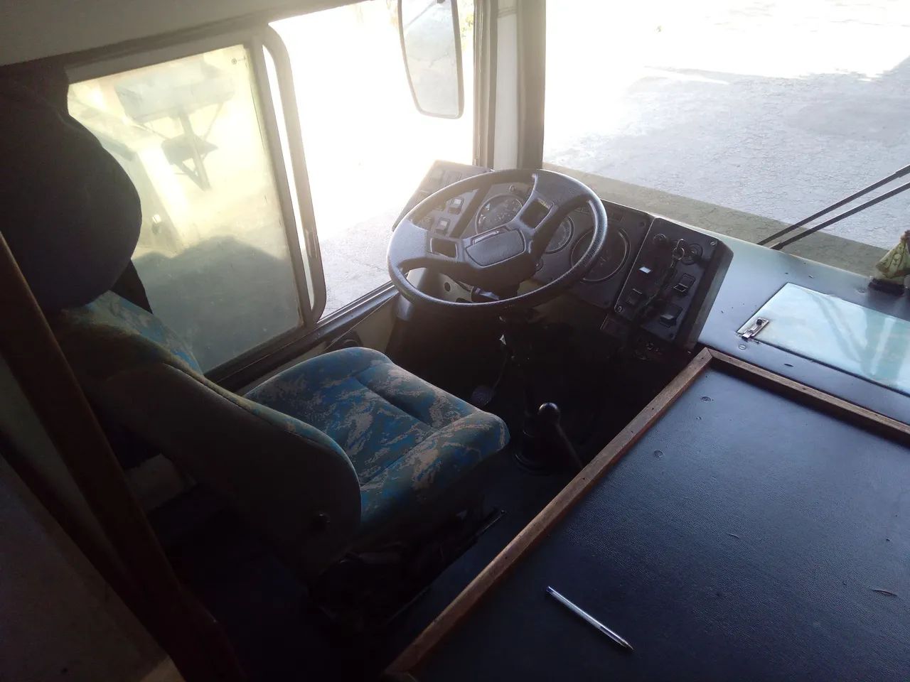 Onibus preparado para pesca,caio vitoria ano 90 motor 366 - Foto 5